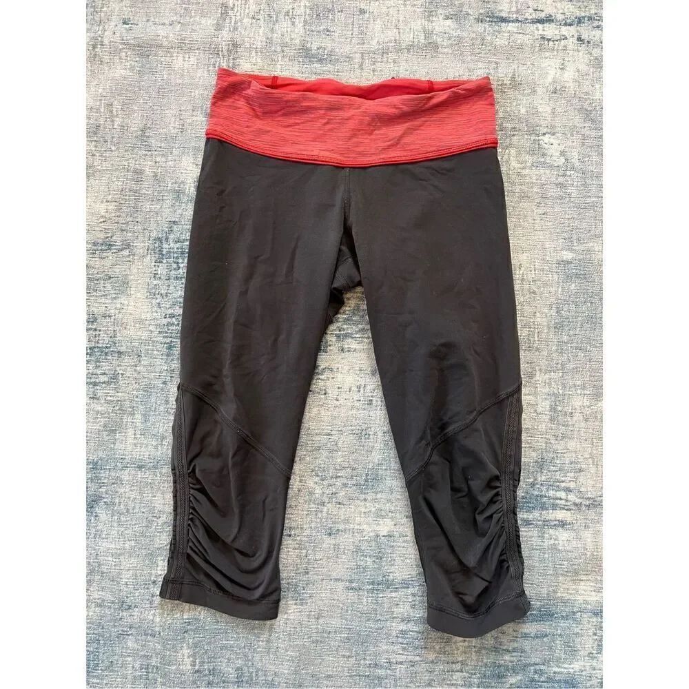 Lululemon Run: For Your Life Crop Deep Coal Gray Wee Are From Space Red Coral 6